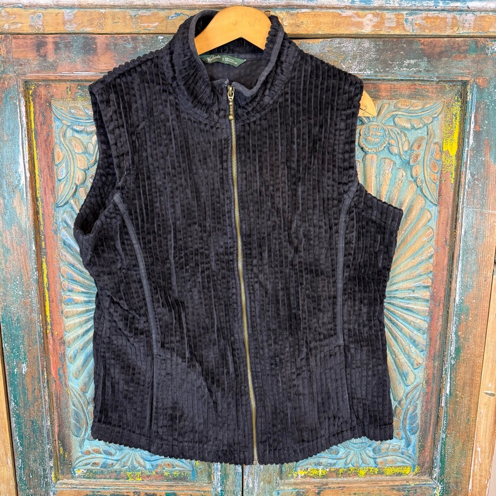 Corduroy large rib vest black